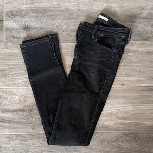 Good American Women’s Black Slim Fit Jeans